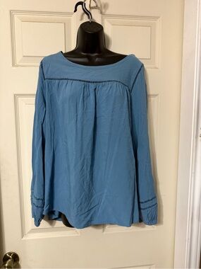 Time and Tru Blue Long-Sleeve Peasant Top